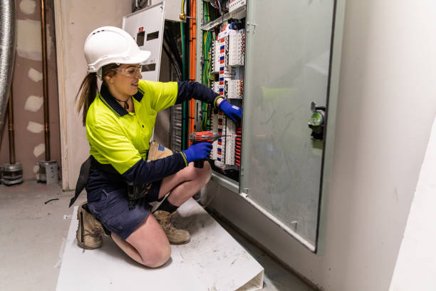 Best Local Electrician Companies  in Myrtle Creek, OR